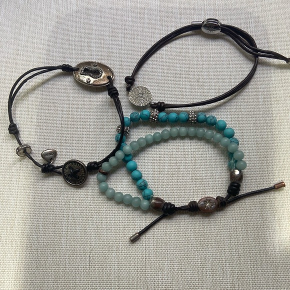 Bundle of 3 Fossil Adjustable Bracelets Turquoise & Leather with Fossil Logo - Picture 6 of 16